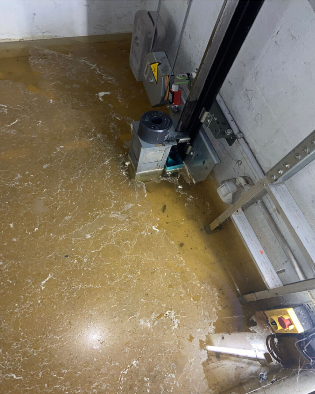 Water Leaking Into Lift Shaft Waterproofing Water Ingress Solutions Commerical Snseal